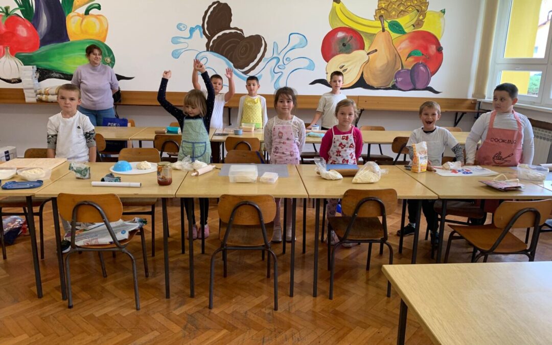 Mali pekari velikog srca: Prvašići obilježili Dane kruha